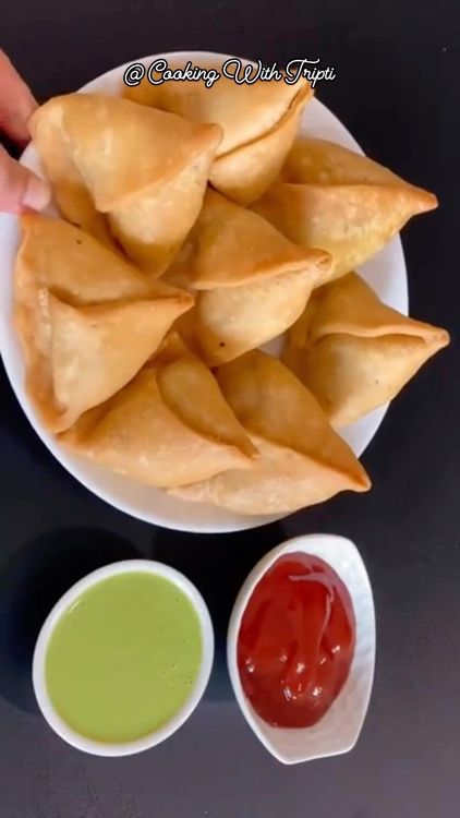 Crispy Halwai-Style Samosas recipe