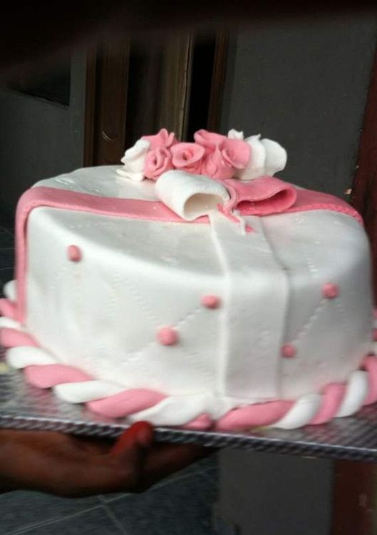 Easy Homemade Fondant Icing recipe