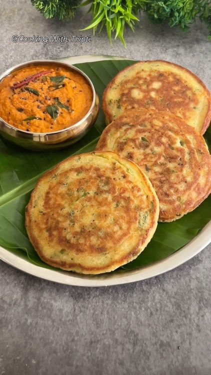 Bun Dosa with Red Chutney recipe