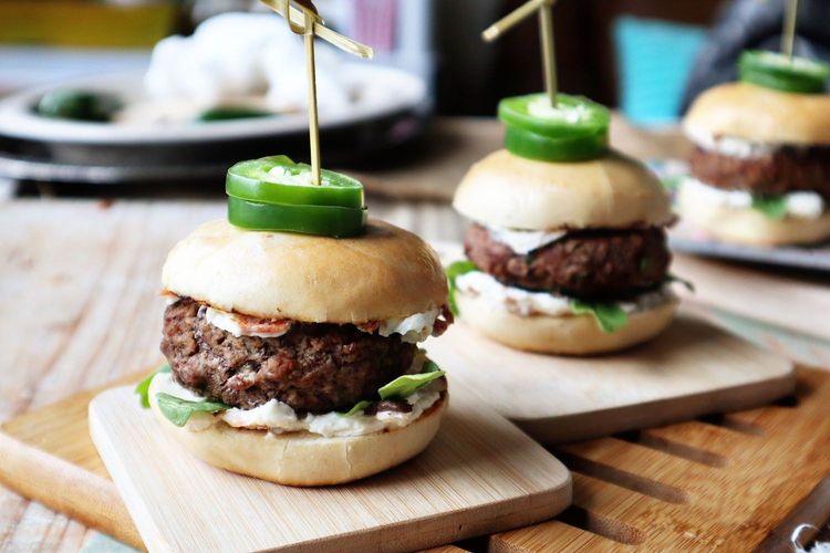 Jalapeno Popper Bagel Sliders recipe