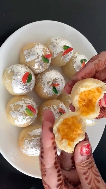 Crispy Spinach and Coriander Rolls recipe