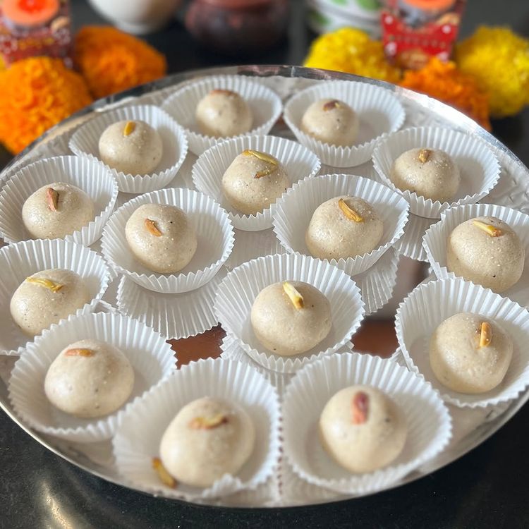 4 Ingredients Laddoo recipe