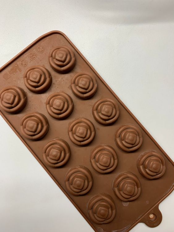 Step 1.1: In this silicon mold shown in the pic take a small amount of dough and insert in the mold