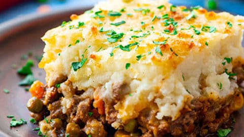 Step 1.1: Top with the creamy mashed potatoes, spreading them to cover the filling completely