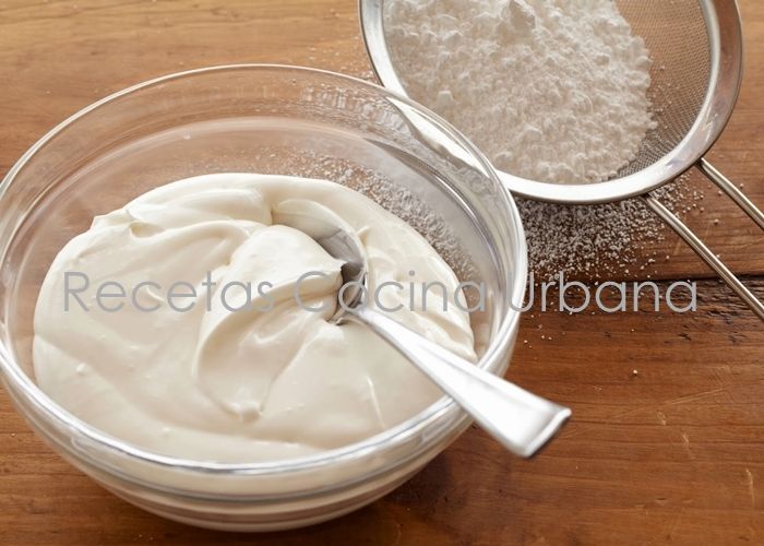 Royal Icing (Glasé Real) recipe